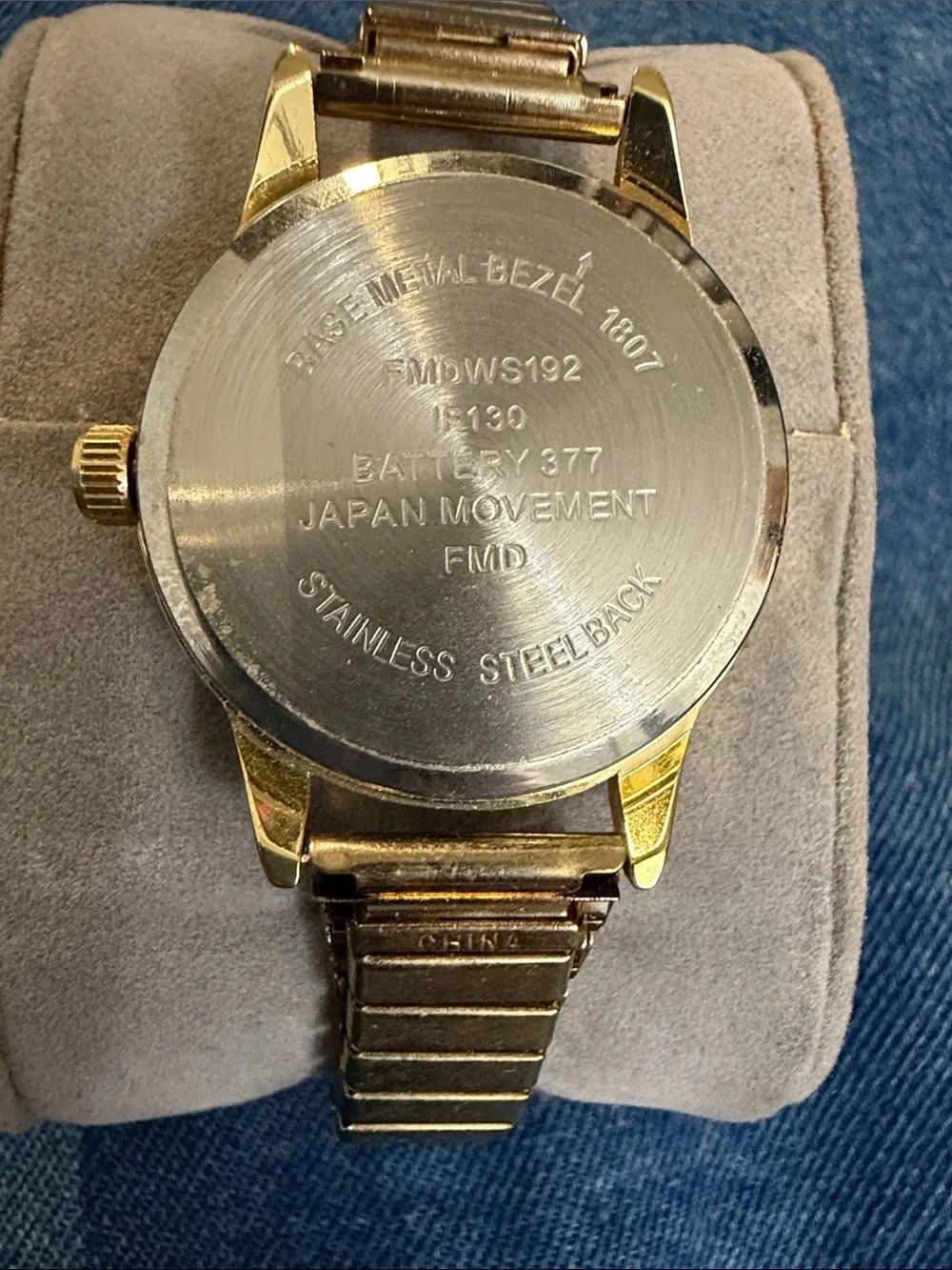 N/A classic gold